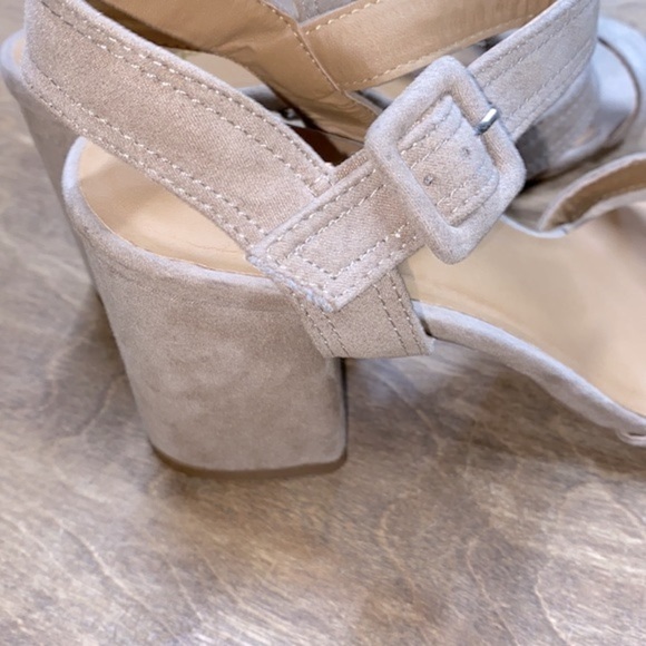 Qupid tan suede block heels size 9 - Picture 7 of 7